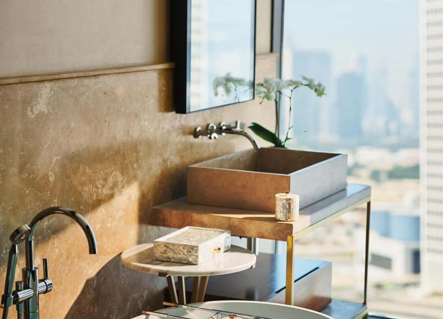 The Lana - Dorchester Collection Дубай Отель